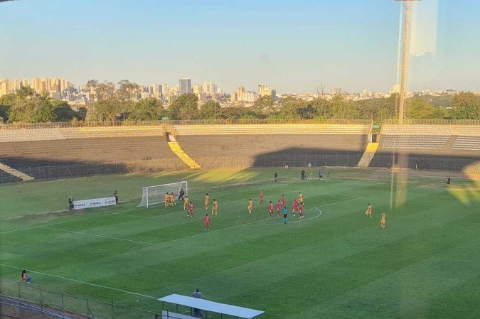 Aldo marcou no rebote após cobrança de falta de João Santos acertar o travessão -  (crédito: Gabriel Botelho / CB / DA Press)