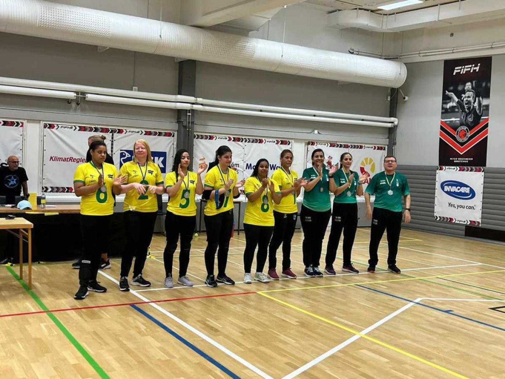 Com base candanga,seleção feminina de goalball garante prata na Suécia