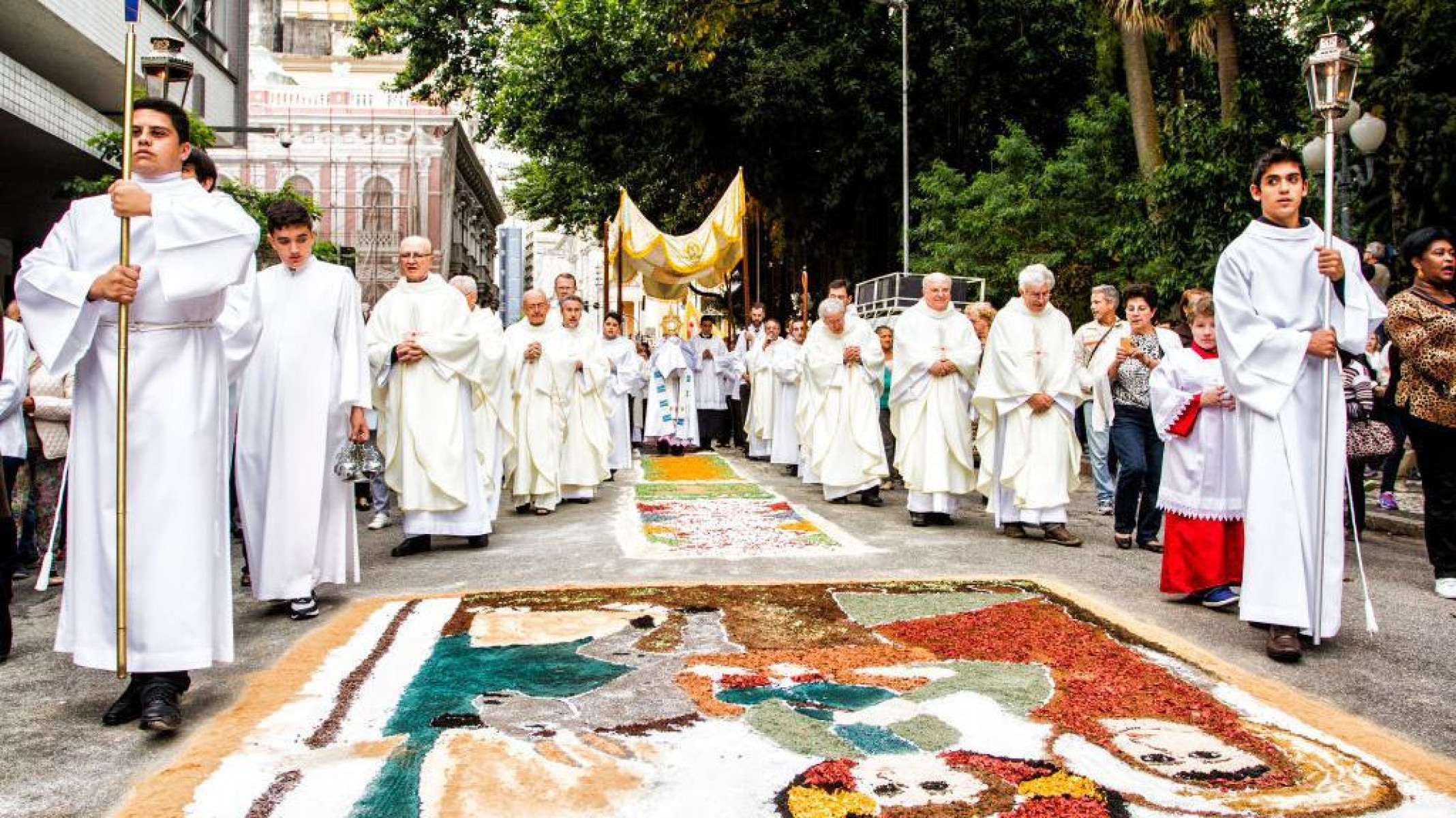 Corpus Christi é feriado ou ponto facultativo? Entenda origem da data e como funciona no Brasil