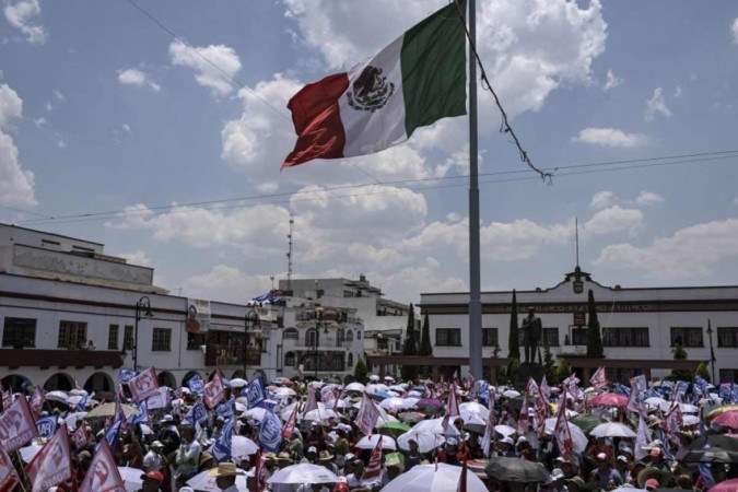 Huerta Cabrera, que segundo meios locais tinha 30 anos, concorria a uma vaga nesse município pelo Partido Verde, aliado do oficialista Morena -  (crédito: Yuri CORTEZ / AFP)