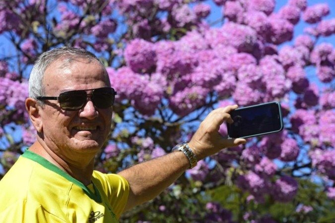 Pedro Paulo Magno, morador da 112 Norte, admira todas as cores, mas tem o branco como o preferido 
