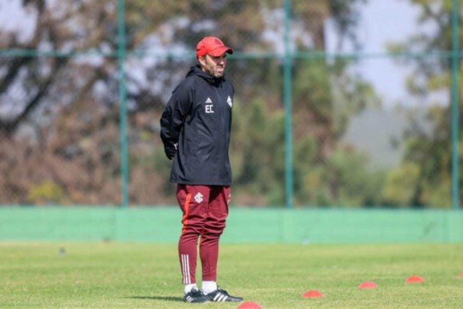 Coudet diz que o Inter precisa de muita inspiração na retomada do futebol  -  (crédito: Foto Ricardo Duarte/Internacional)