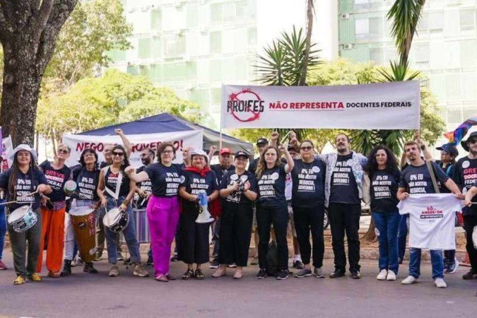 ANDES-SN critica assinatura de acordo 