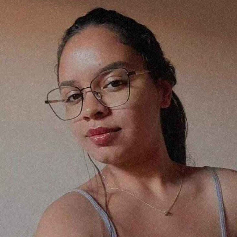 Gabriele Vasconcelos, 20 anos, estudante de pedagogia na UnB, relata ansiedade com a incerteza do calendário acadêmico Gabriele Vasconcelos, de 20 anos, estudante de pedagogia na UnB, relata ansiedade com a incerteza do calendário acadêmico