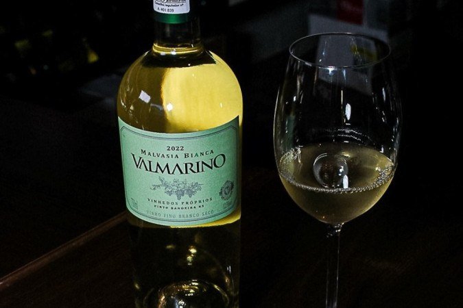  Prato casarecce negro com camarão do restaurante Ticiana Werner.