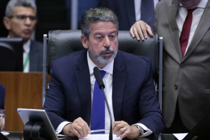 Lira se reuniu com o presidente Lula para debater uma saída para a questão -  (crédito: Zeca Ribeiro/Câmara dos Deputados)