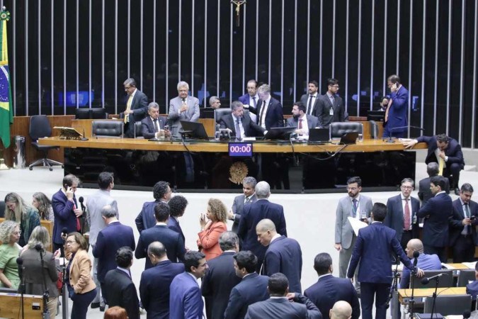 Os temas estão sendo debatidos no Congresso Nacional. -  (crédito: Zeca Ribeiro/Câmara dos Deputados)