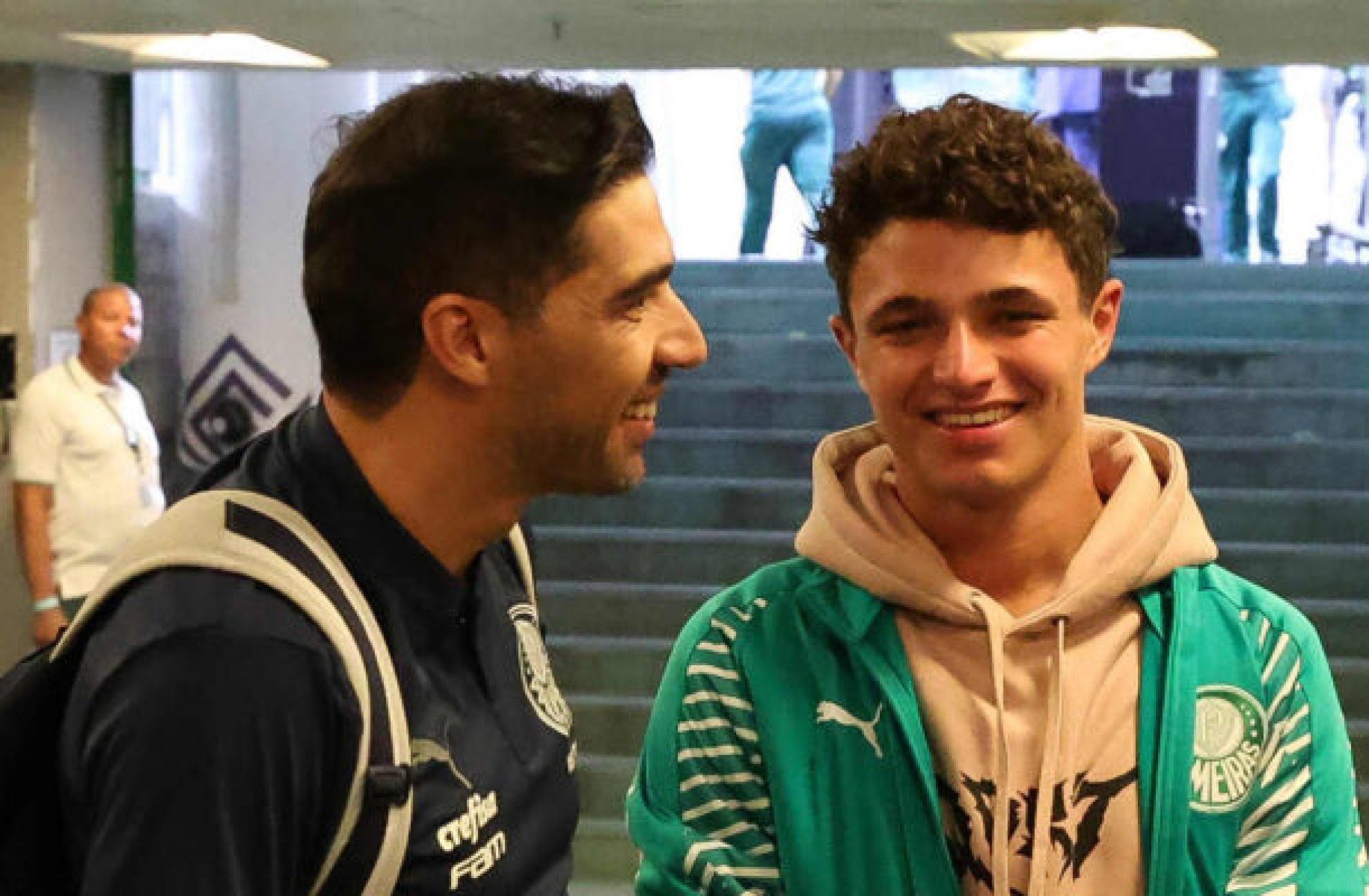 Abel Ferreira, do Palmeiras, faz as pazes com montadora chinesa e ganha presente