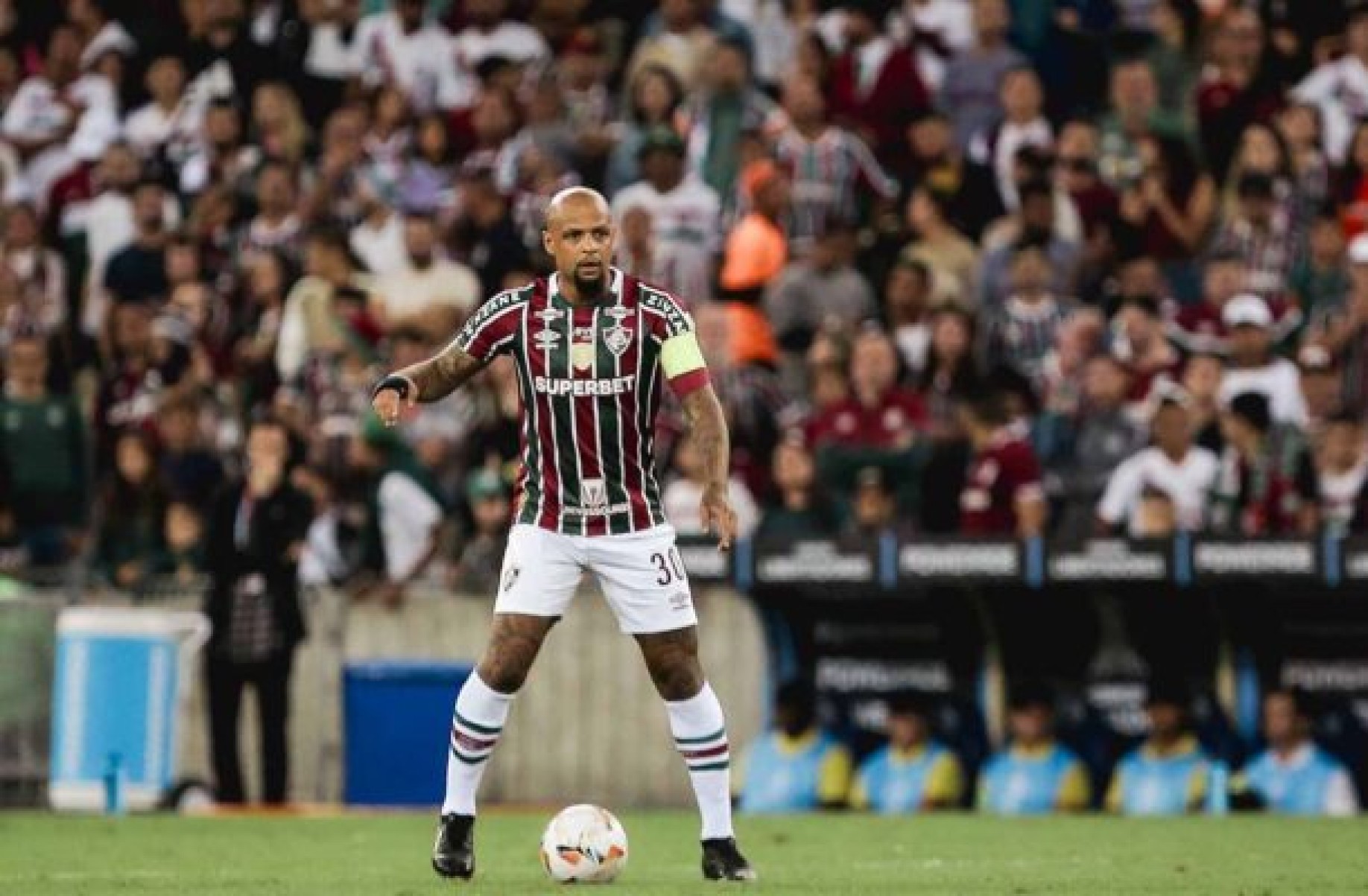 Felipe Melo celebra volta por cima de John Kennedy no Fluminense: ‘Satisfação vê-lo brilhar’