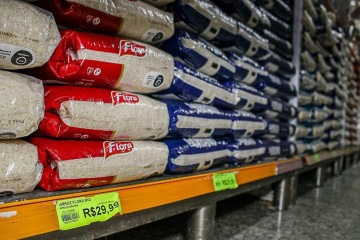 A União pretende fazer novo pregão para compra de arroz, mas a data não foi definida -  (crédito:  Kayo Magalhães/CB/D.A Press)