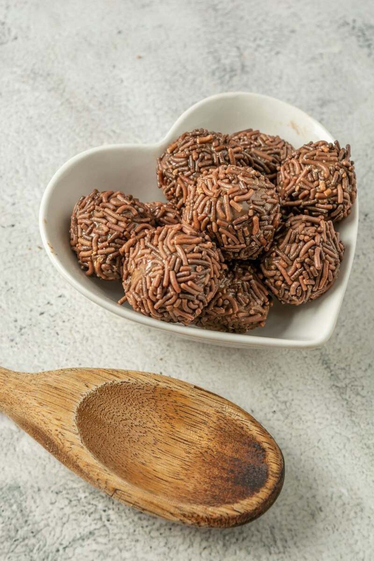 O caso da mulher que tentou matar marido com brigadeiro envenenado
