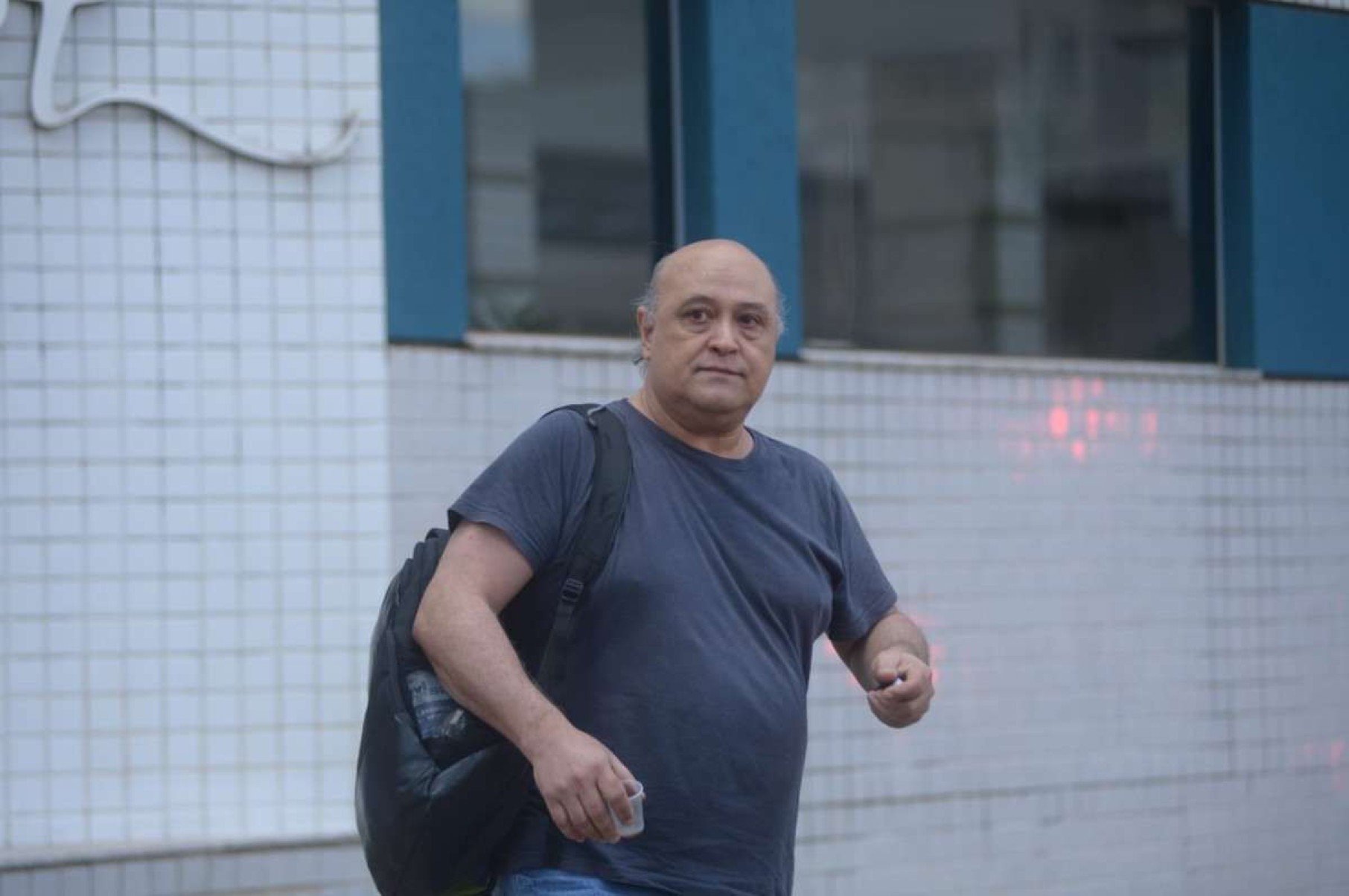 Alaor Pereira é vizinho do mesmo andar do apartamento atingido pelo incêndio 