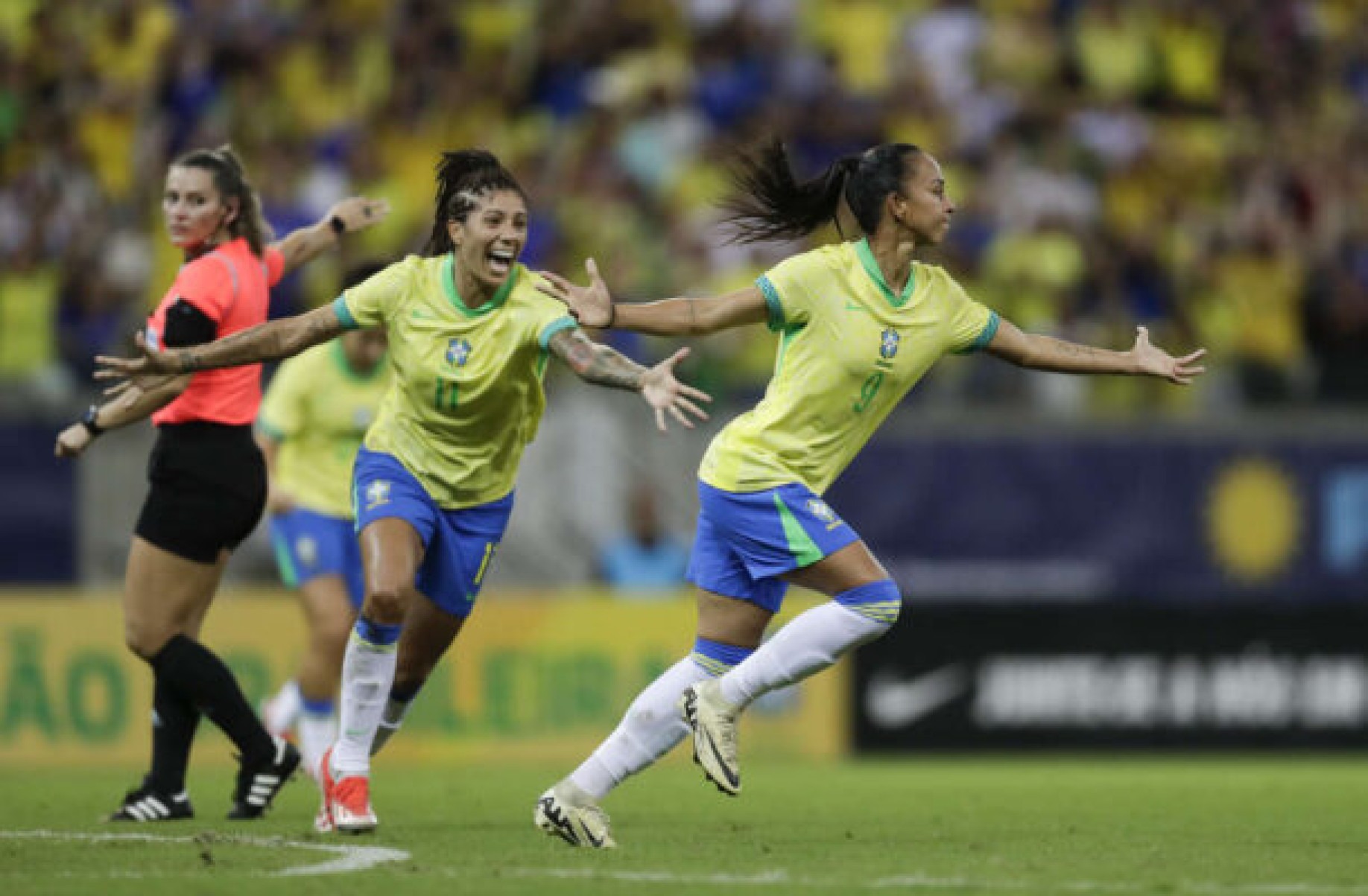 Com brilho de Marta, Seleção feminina goleia Jamaica em amistoso