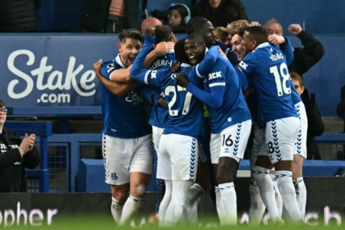 Everton é uma das agremiações mais tradicionais da Inglaterra -  (crédito: Foto: PAUL ELLIS/AFP via Getty Images)