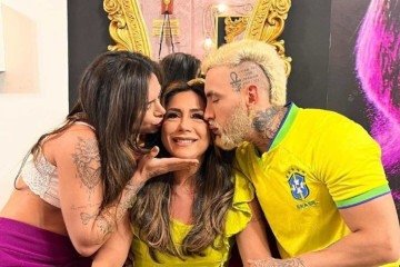 Cleusimar entre os filhos Djidja e Ademar -  (crédito: Reprodução redes sociais/@djidjacardoso)