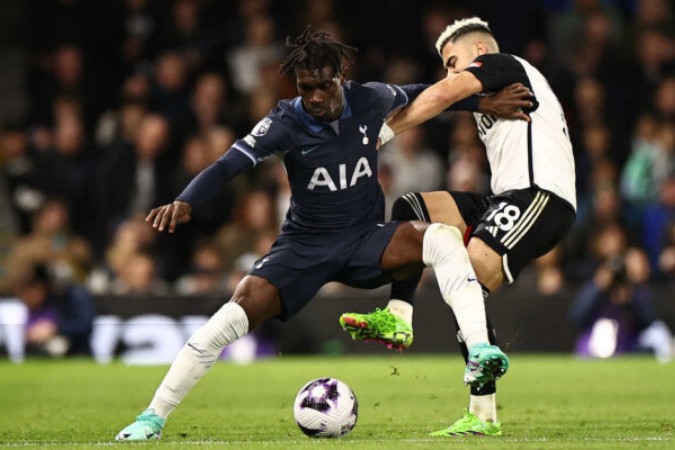 Jogador disputou a Premier League pelo Tottenham  -  (crédito: Foto: HENRY NICHOLLS/AFP via Getty Images)