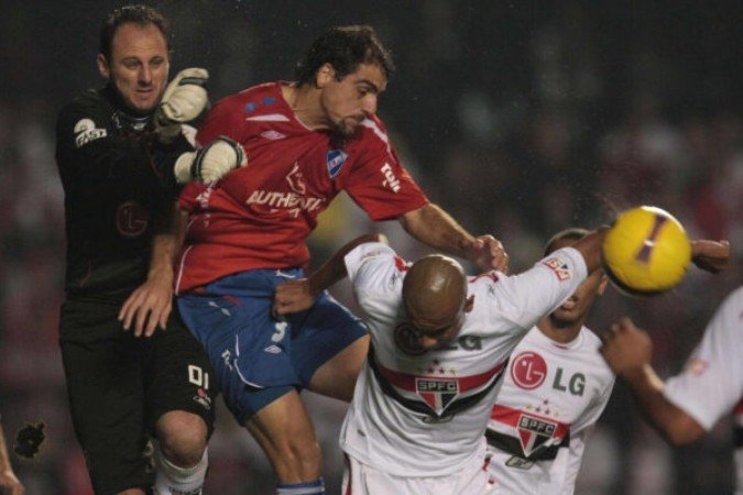 São Paulo nunca perdeu para o Nacional-URU, na Libertadores -  (crédito: Foto: Nelson Almieda/AFP via Getty Images)