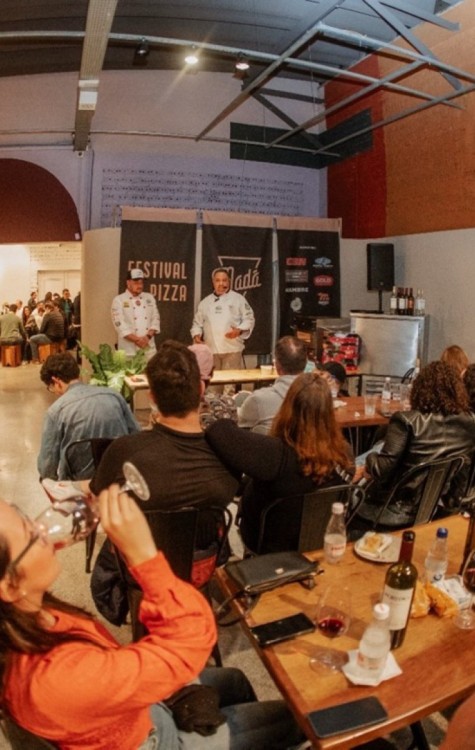 Festival da Pizza de Curitiba terá aulas sobre fermentação natural, vinhos, antepastos, queijos e até cheesecake -  (crédito: Uai Turismo)