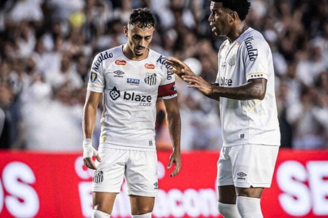 Santos liga alerta para o início de uma possível crise no clube -  (crédito: Foto: Raul Baretta/Santos)
