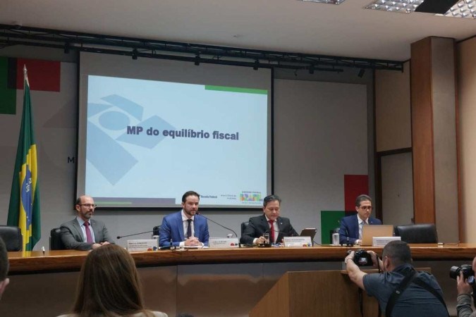 Fazenda apresenta pacote de compensação da desoneração da folha
 -  (crédito: Victor Correia/CB/DA.Press)