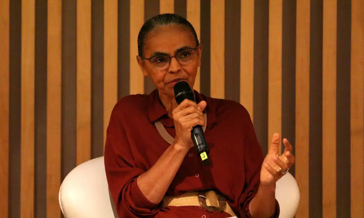 Marina Silva diz que proteger o meio ambiente é salvar vidas -  (crédito: EBC)