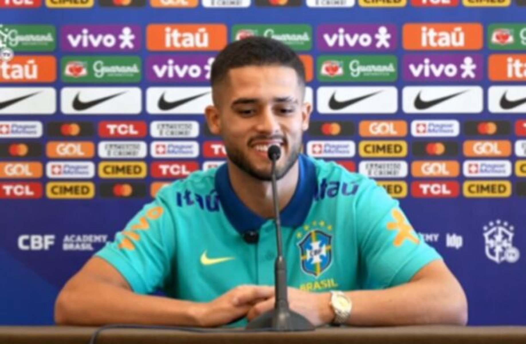 Yan Couto enaltece disputa da Copa América e comenta futuro no Manchester City