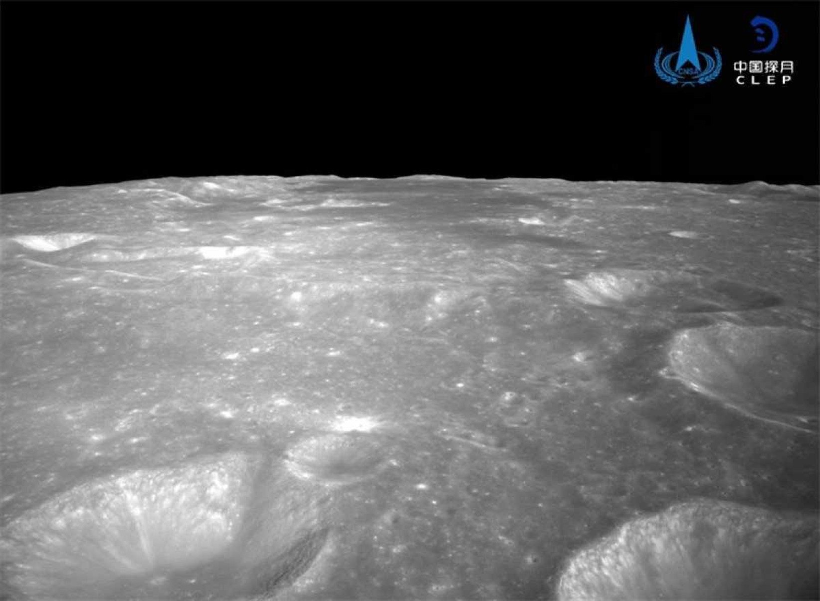 Sonda chinesa pousa do lado oculto da Lua e regressa com amostras de solo