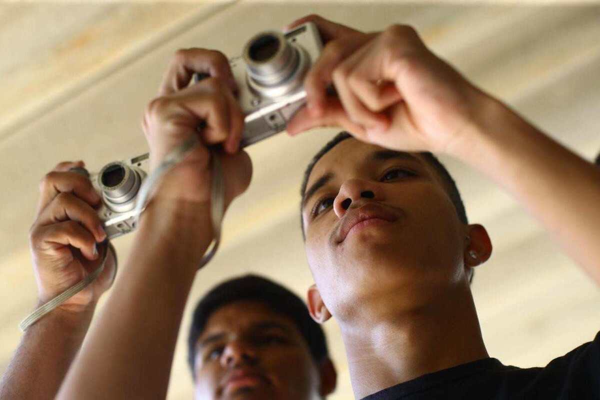 Projeto tem como objetivo, capacitar PCDs no mundo da economia criativa. -  (crédito: Luis Nova/Lente Cultural)