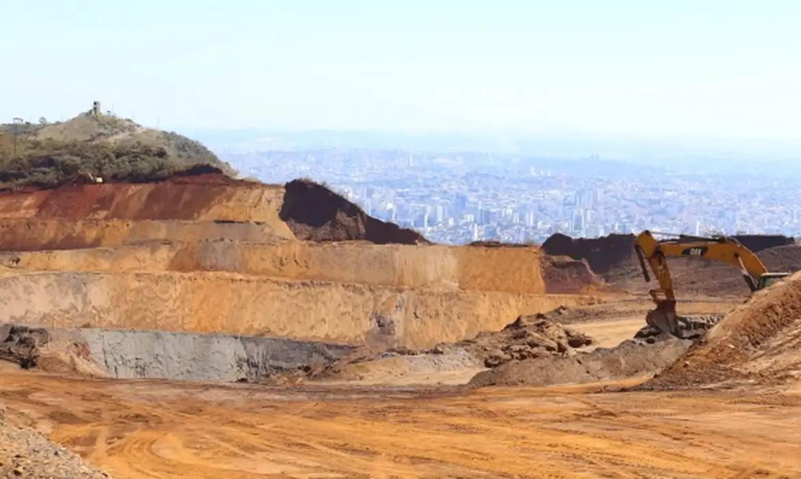 Mineração em cartão postal de Belo Horizonte é alvo de vistorias -  (crédito: EBC)