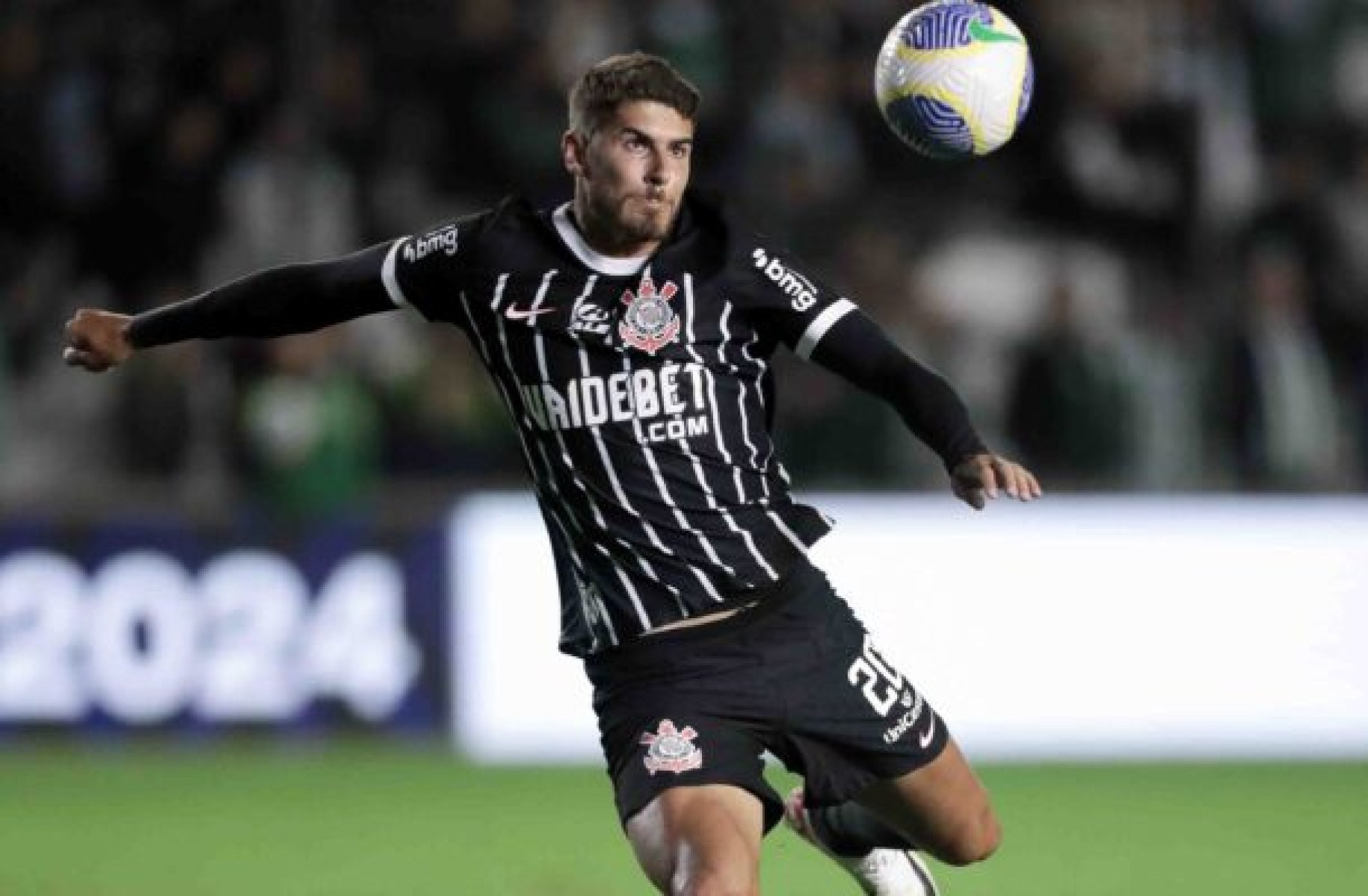 Pedro Raul vive momento de baixa no Corinthians