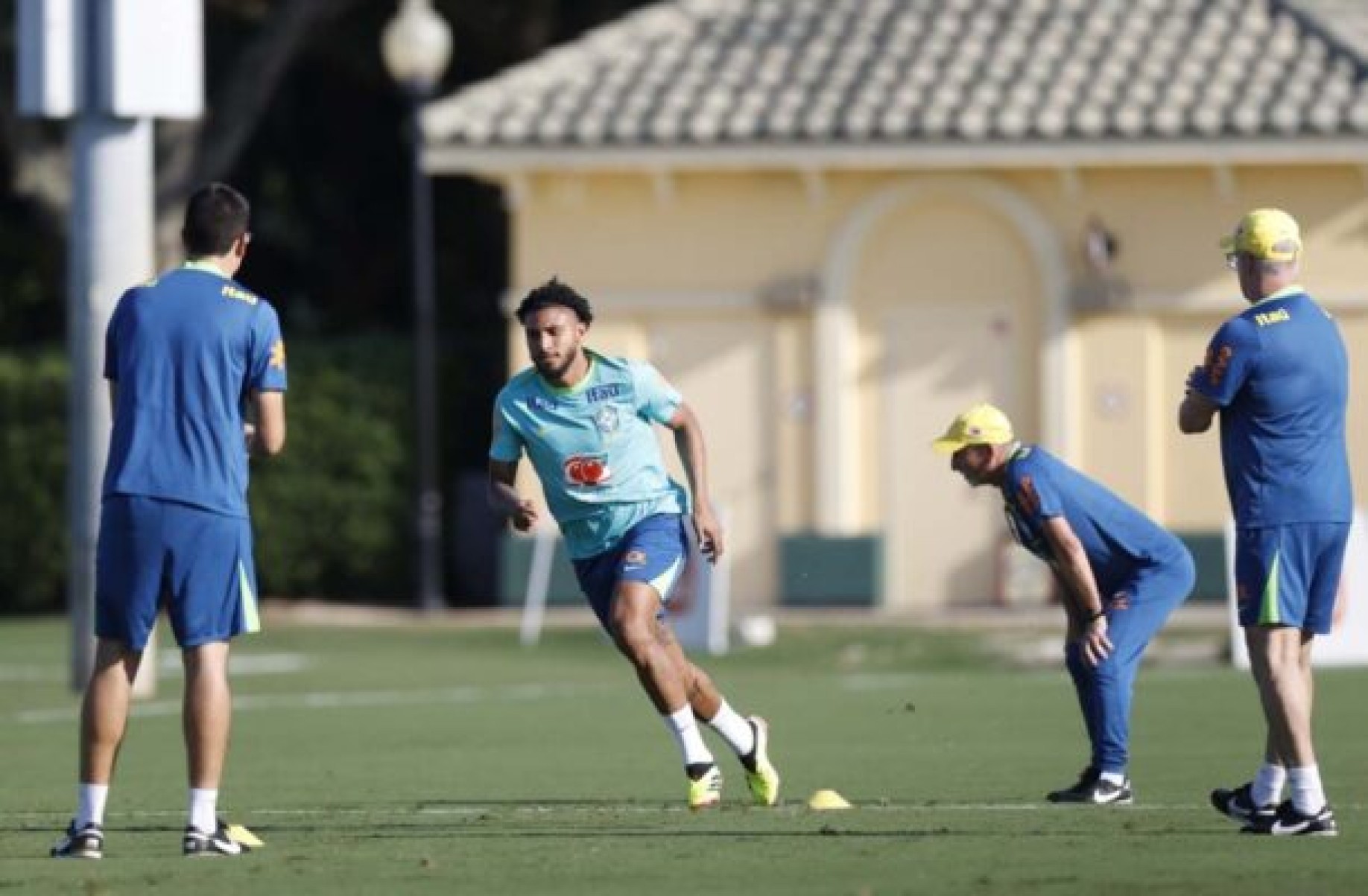 Em momento especial na carreira, Éderson busca seguir os passos de Casemiro na Seleção