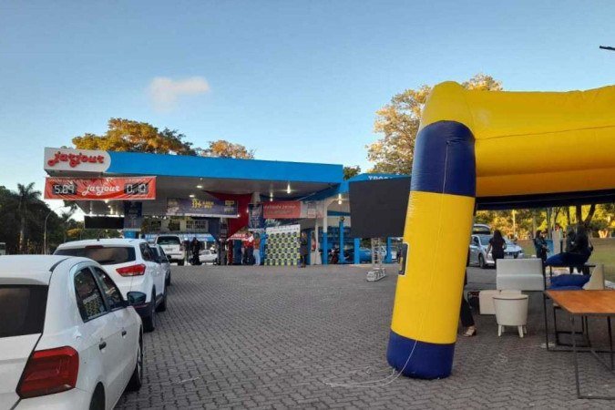 O Dia Livre de Impostos é uma iniciativa comandada pela CDL-DF e a CDL Jovem-DF, que promovem ações para chamar a atenção da sociedade sobre as altas cargas tributárias