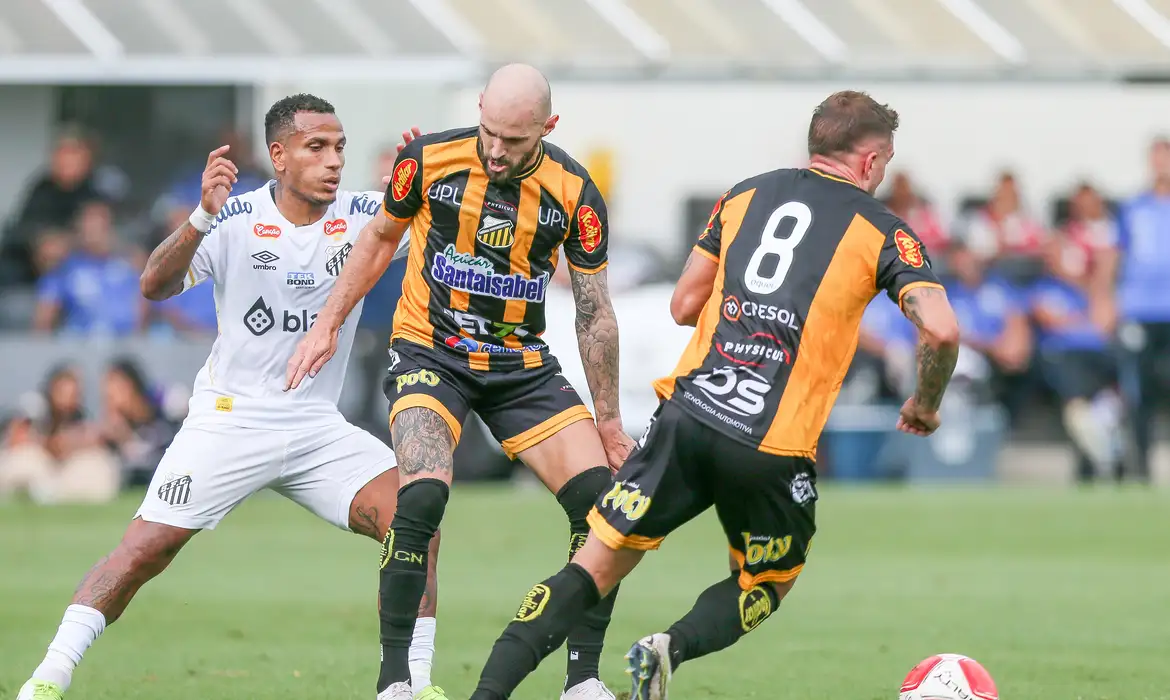 Santos busca liderança da Série B diante do Novorizontino -  (crédito: EBC)