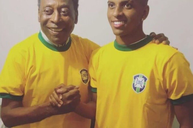 Pelé e Rodrygo, dois camisas 10 da Seleção Brasileira -  (crédito: Reprodução/Instagram)