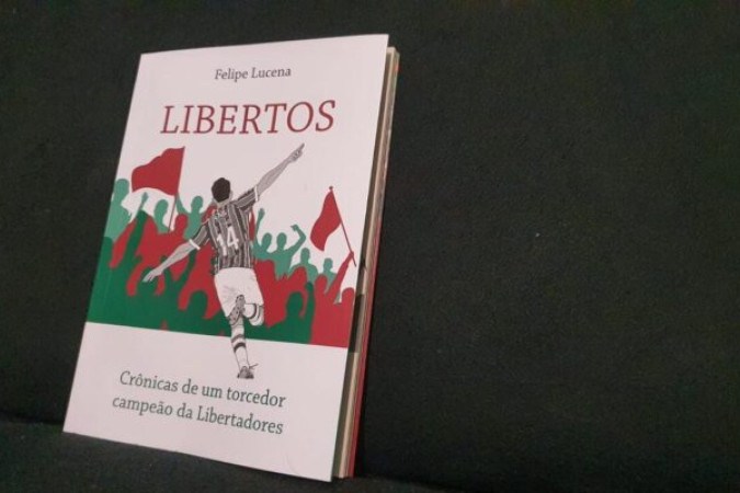 Torcedor escreveu livro sobre momentos vividos na Libertadores  -  (crédito: Foto: Divulgação)