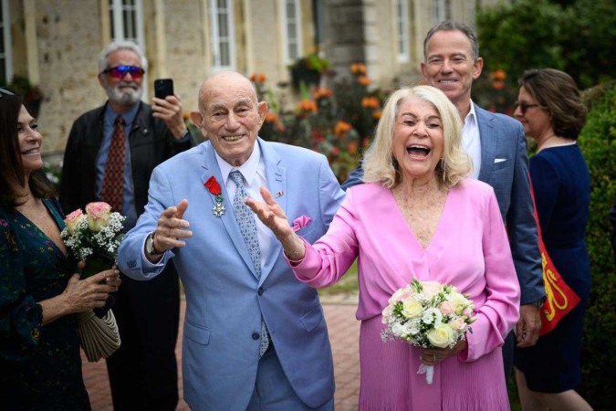 Casamento de Harold Terens  e Jeanne
       -  (crédito:  LOIC VENANCE / AFP)
