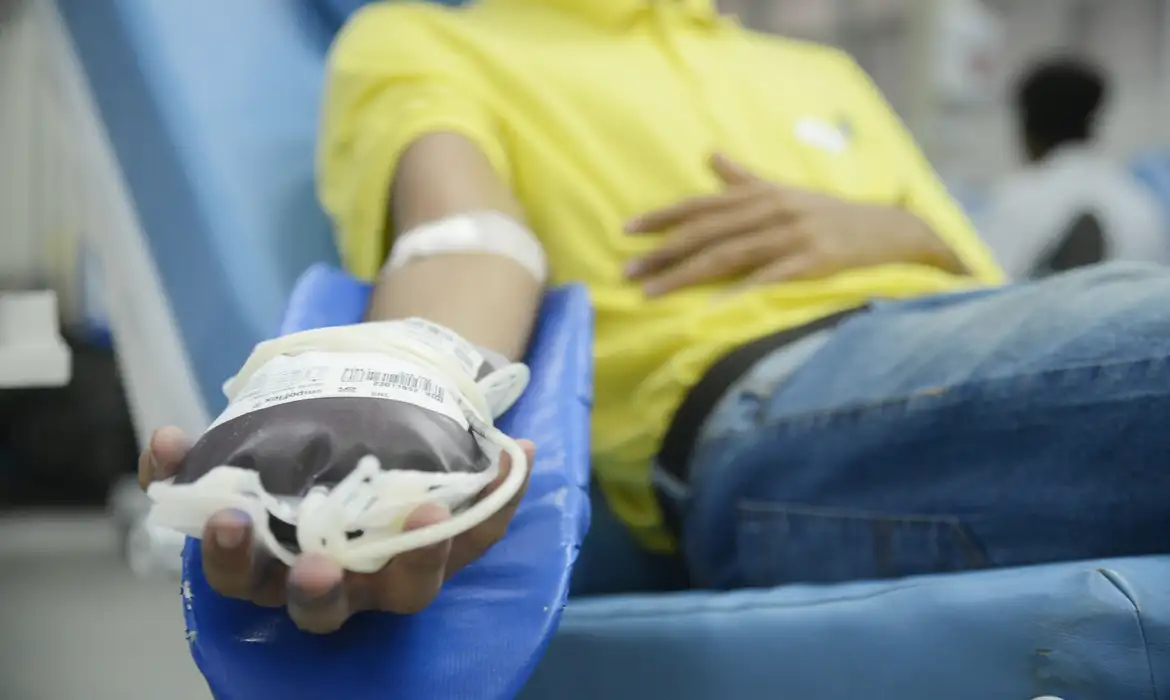 Hoje é Dia: doação de sangue, namorados e idosos se destacam na semana -  (crédito: EBC)