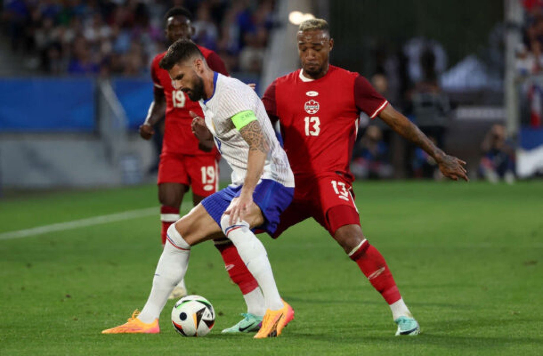 França não sai do 0 a 0 com o Canadá França não sai do 0 a 0 com o Canadá