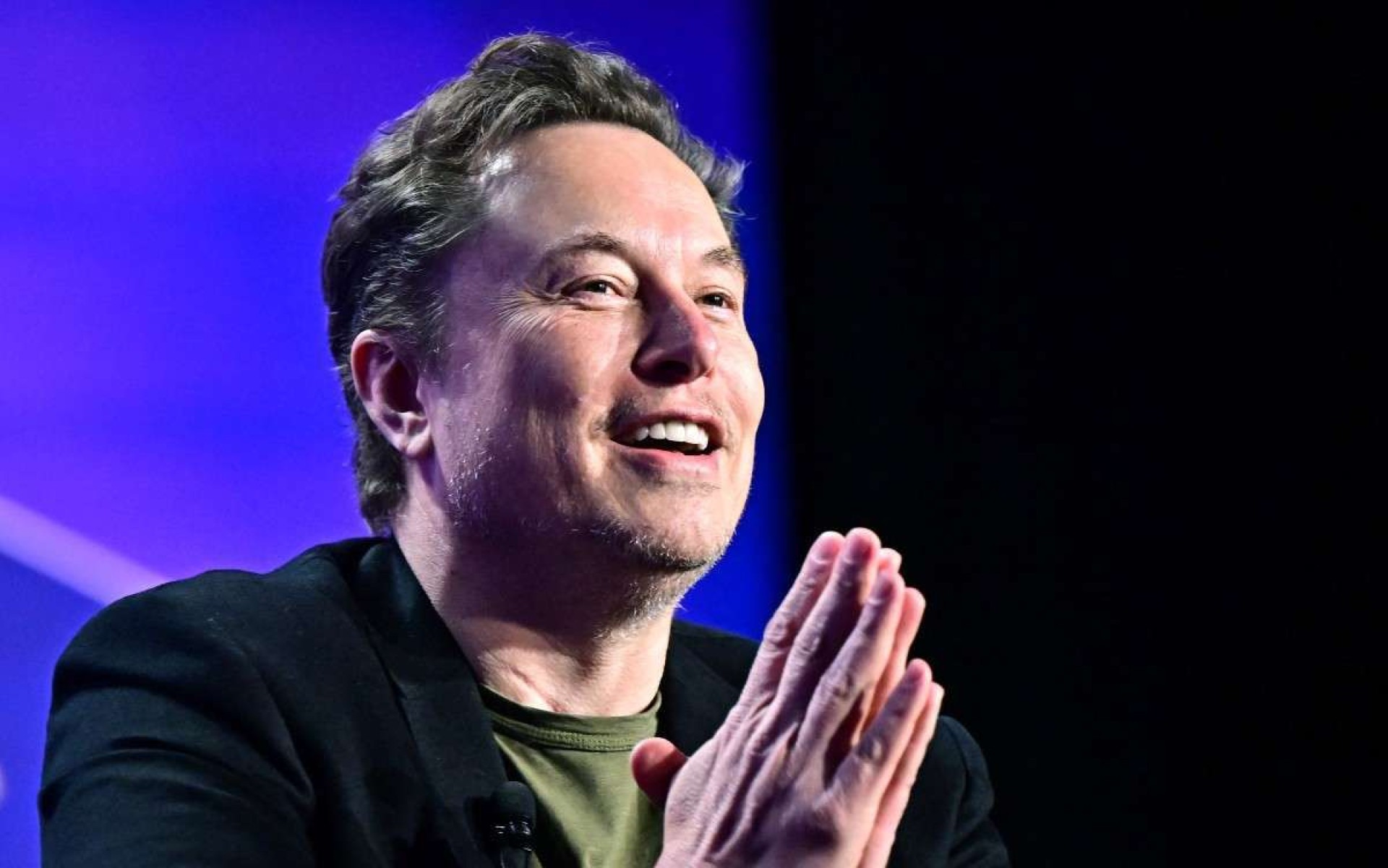 Elon Musk cogita parceria com Samsung para lançar celular com a marca 'X'