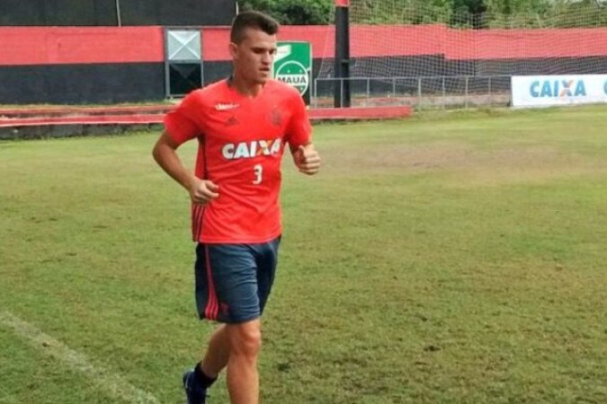 Dener acusa o Flamengo de diagnóstico errado em lesão no joelho -  (crédito: Alexandre Vidal/Flamengo)