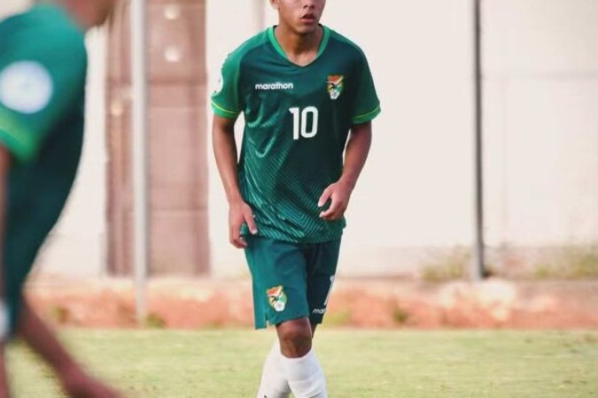 Atleta de 16 anos teria chance de estrear na seleção principal da Bolívia -  (crédito: Foto: Divulgação/Always Ready)