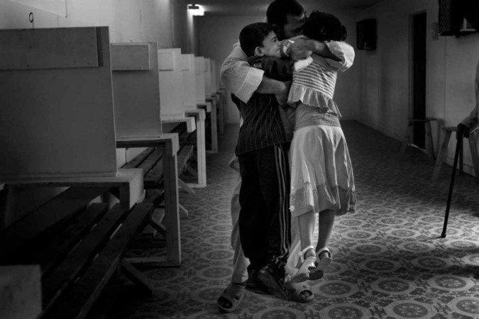 Imagem Sem Fronteiras — Conversa com a fotógrafa Andrea Bruce
Hoje, às 19h, na Galeria Olho de Águia ( CNF 01, edifício Praiamar, Taguatinga Norte). Visitação até 31 de julho. 
