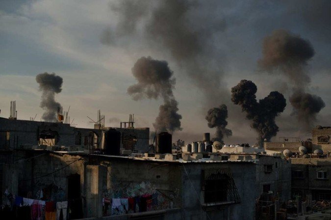 Imagem Sem Fronteiras — Conversa com a fotógrafa Andrea Bruce
Hoje, às 19h, na Galeria Olho de Águia ( CNF 01, edifício Praiamar, Taguatinga Norte). Visitação até 31 de julho. 
