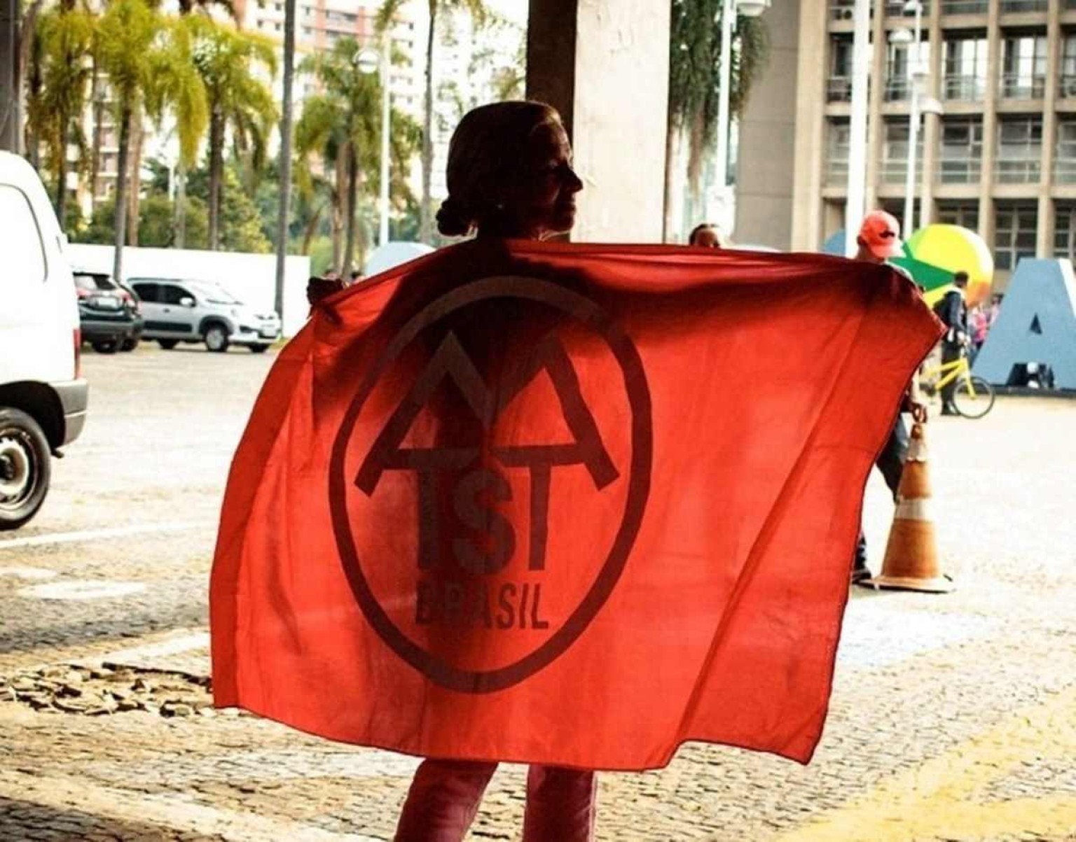 MTST protesta em Porto Alegre por 