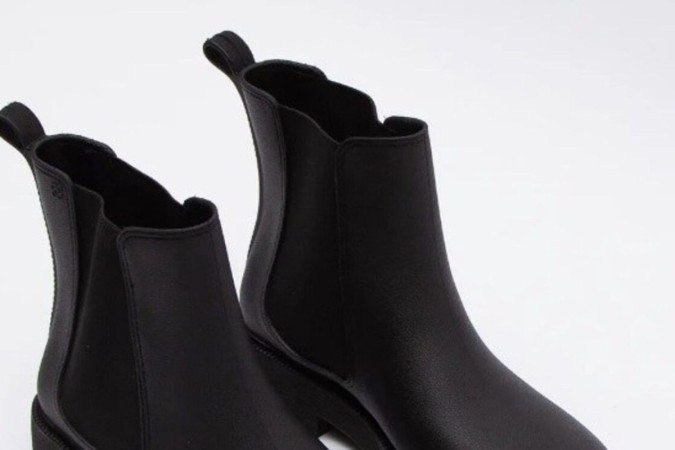 Bota Boston Preto, da Petit Jolie (R$ 209,99)