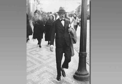 No dia 13 de junho de 1888 nasceu em Lisboa Fernando Pessoa, um dos maiores poetas da língua portuguesa. 
 -  (crédito:  Reprodução do Flickr DE SINGEL)