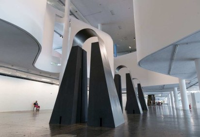Com um tema que propôs trabalhar a tensão 'nos espaços entre o possível e o impossível, o visível e o invisível, o real e o imaginário', a 35ª Bienal reuniu 1.100 obras de 121 artistas -  (crédito:  Levi Fanan / Fundação Bienal de São Paulo.)