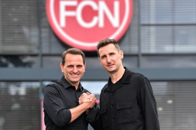 Ex-centroavante da Alemanha, Klose, em sua apresentação como treinador do Nuremberg -  (crédito: Foto: Divulgação/FC Nürnberg)