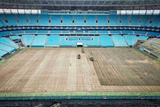 Arena do Grêmio inicia processo de troca do gramado -  (crédito: Foto: Emanuel Prestes / Arena do Grêmio)