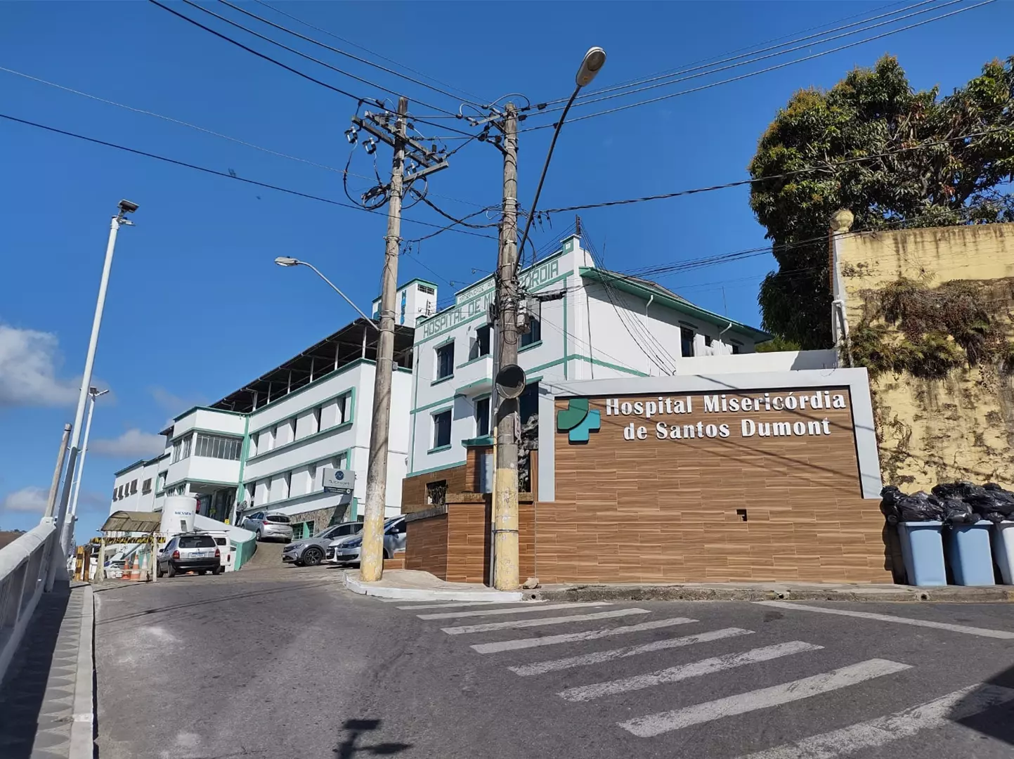 Homem irritado com demora em hospital de MG ataca enfermeiro: ‘Bichinha’ -  Isabella Sad/Portal 14B